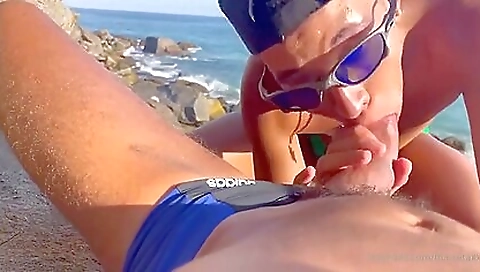 Amateur brunette babe getting a big cock on the beach
