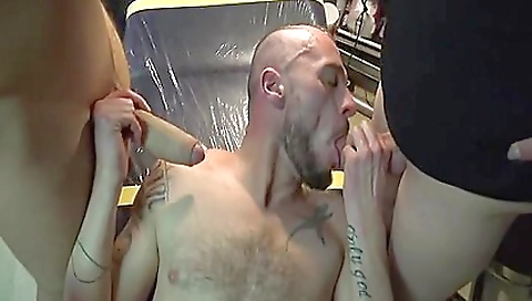 Amateur gay teen and bald dude fuck in the bedroom