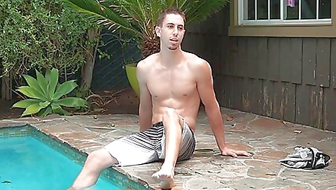 Sweet teen 18+ gets fucked on the ground and eats his gummy