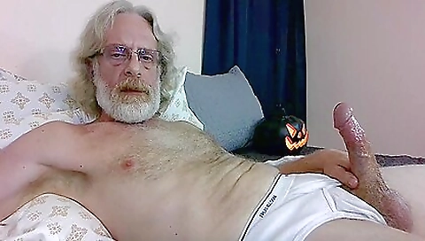 Blonde milf is getting fucked in the mouth in homemade porn