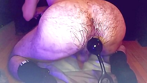 Huge anal hole insertions lead to massive anal squirting