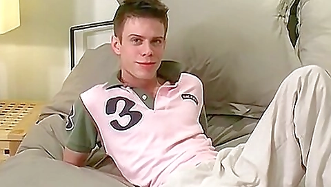 Skinny teen 18+ with thin body jerks off in homemade porn