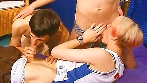 Amateurs vintage threesome with 3 horny blonde teens 1985