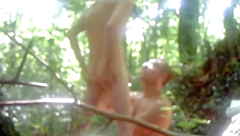 Homemade amateur vintage 18+ video - crusting nel bosco